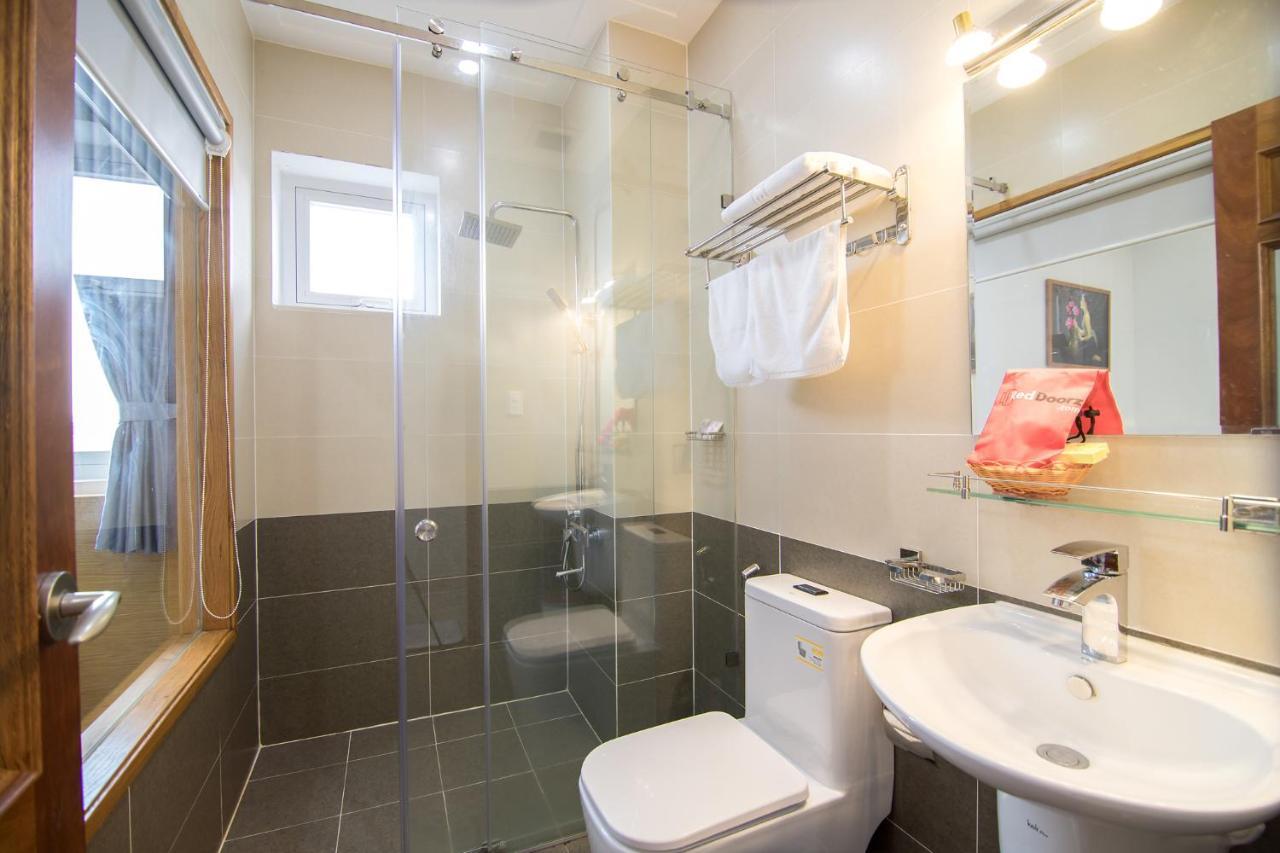 Reddoorz Plus Near Lotte Mart Cong Hoa Ho Chi Minh City Bagian luar foto