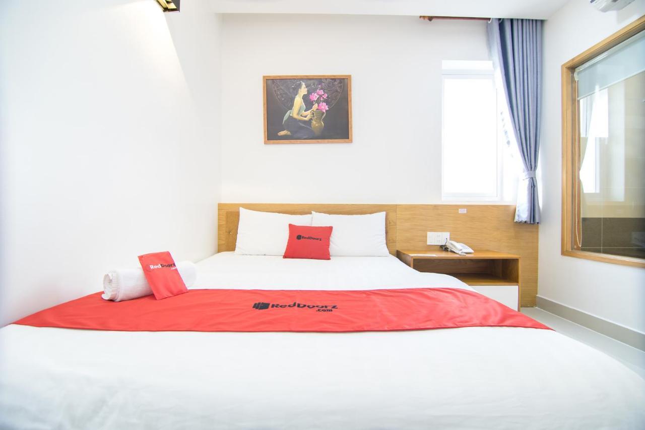 Reddoorz Plus Near Lotte Mart Cong Hoa Ho Chi Minh City Bagian luar foto