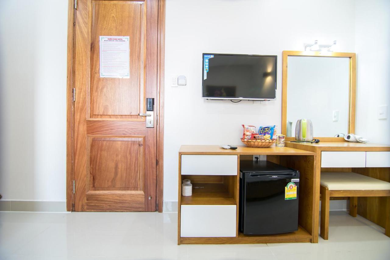 Reddoorz Plus Near Lotte Mart Cong Hoa Ho Chi Minh City Bagian luar foto